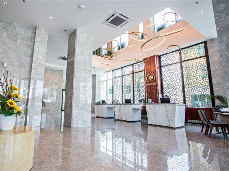 แกรนด์ ฟลอรา โฮเต็ล Hotel Malacca ภายนอก รูปภาพ