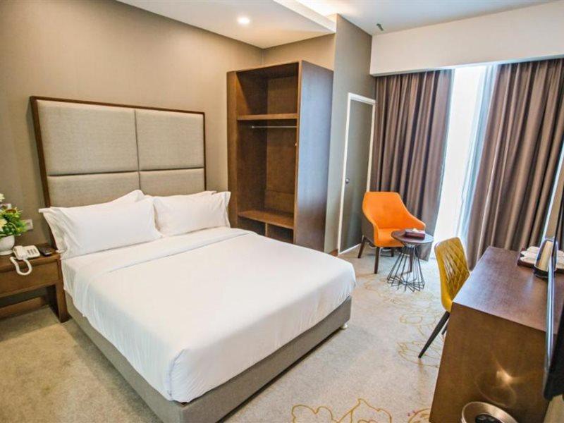 แกรนด์ ฟลอรา โฮเต็ล Hotel Malacca ภายนอก รูปภาพ