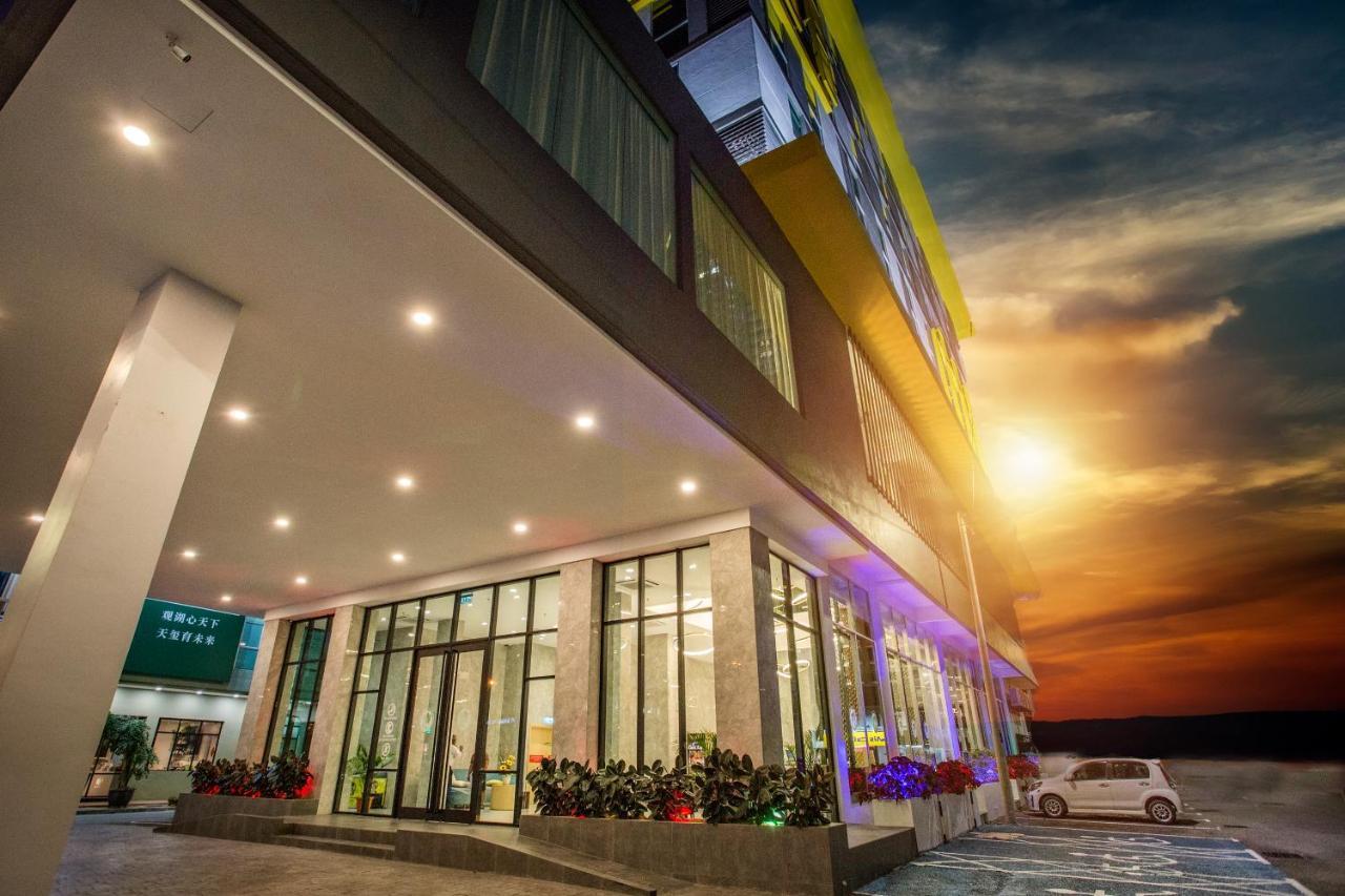แกรนด์ ฟลอรา โฮเต็ล Hotel Malacca ภายนอก รูปภาพ