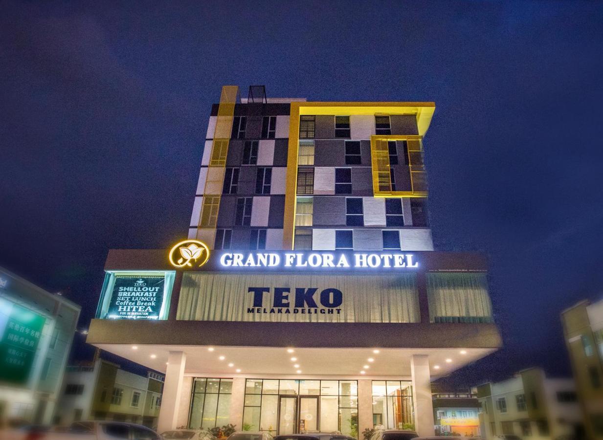 แกรนด์ ฟลอรา โฮเต็ล Hotel Malacca ภายนอก รูปภาพ