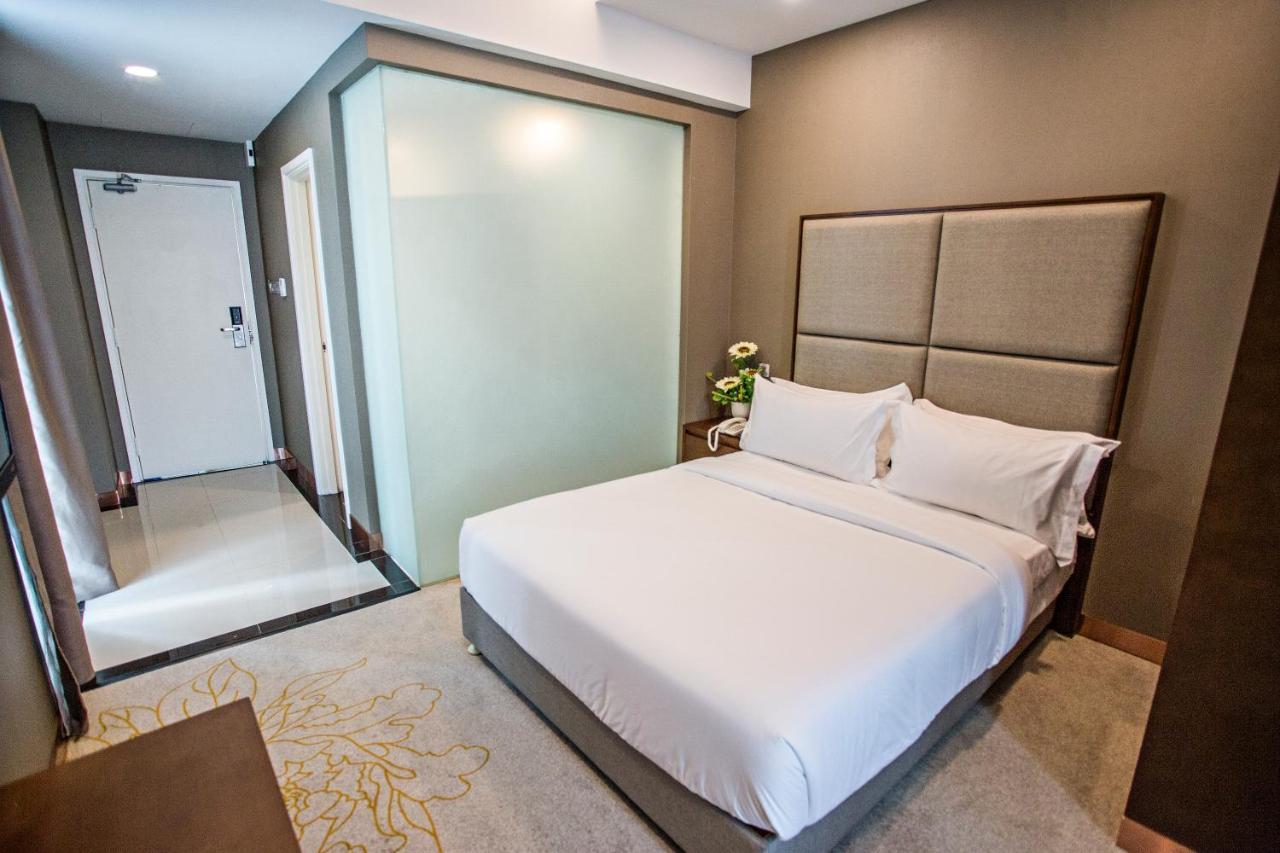 แกรนด์ ฟลอรา โฮเต็ล Hotel Malacca ภายนอก รูปภาพ