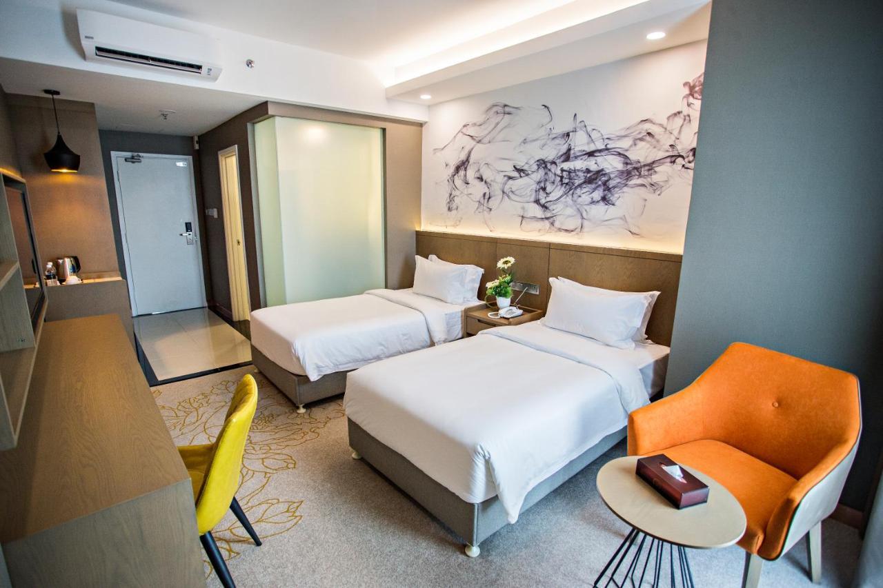 แกรนด์ ฟลอรา โฮเต็ล Hotel Malacca ภายนอก รูปภาพ