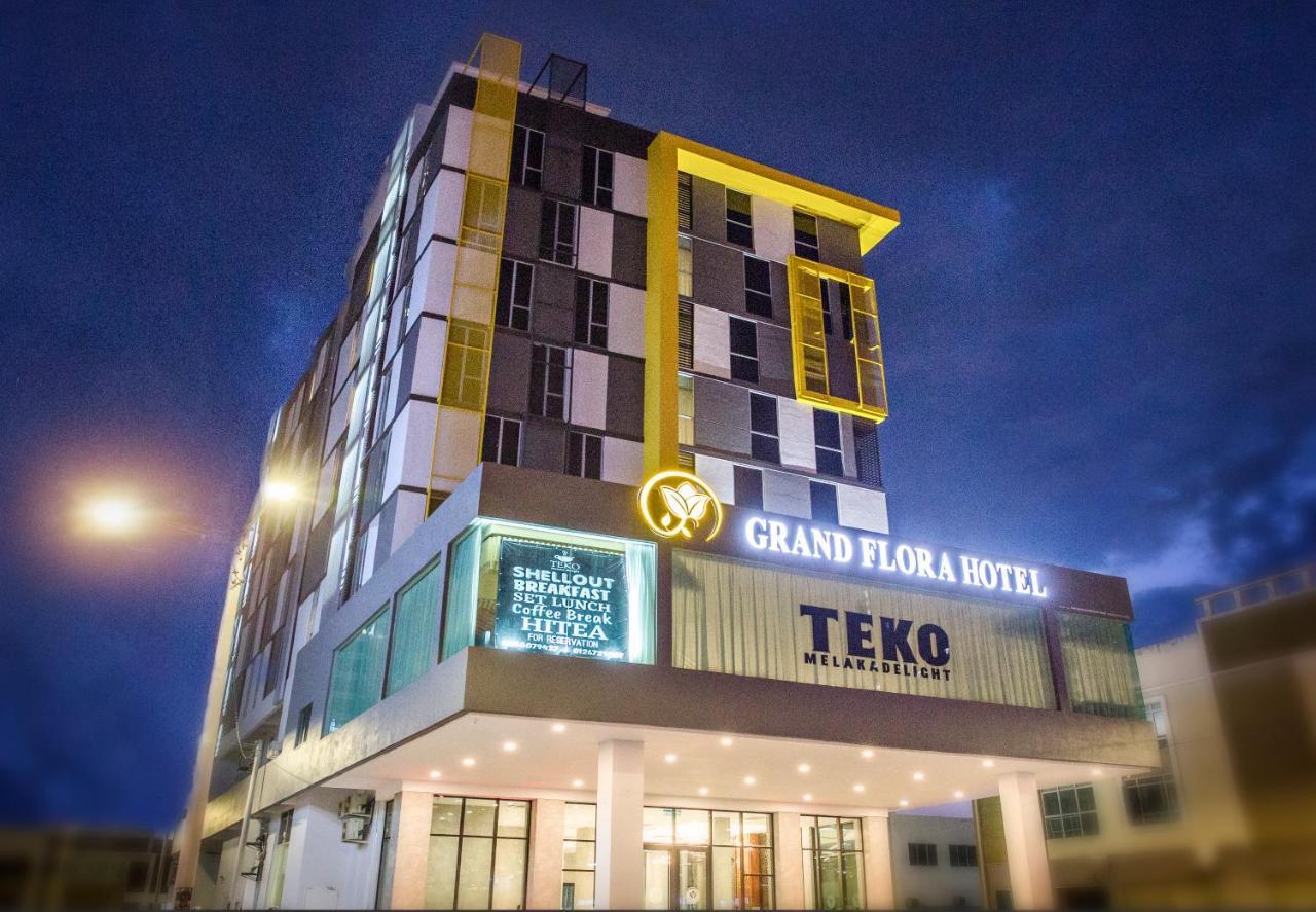 แกรนด์ ฟลอรา โฮเต็ล Hotel Malacca ภายนอก รูปภาพ